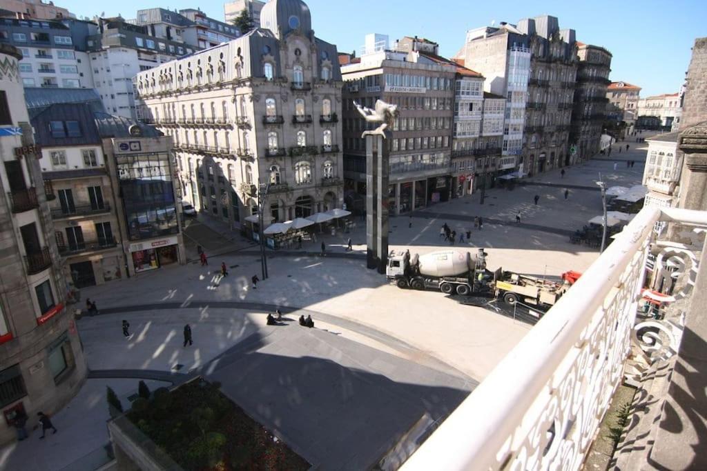 En Un Edificio Senorial: Duplex Totalmente Nuevo. Apartment Vigo Luaran gambar